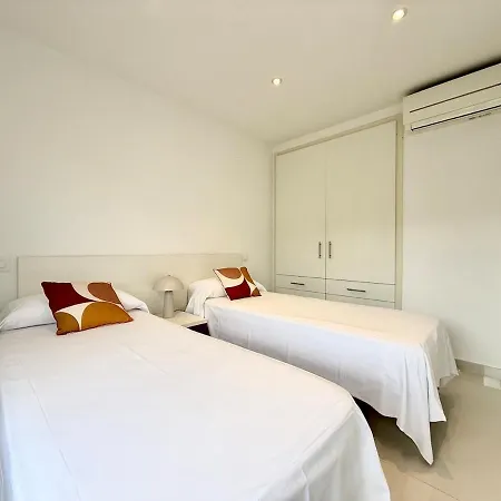 Apartment V032 - Miramar *