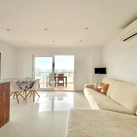 Apartment V032 - Miramar