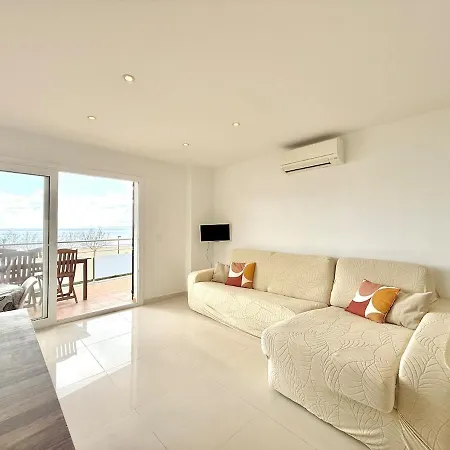 Apartment V032 - Miramar Roses